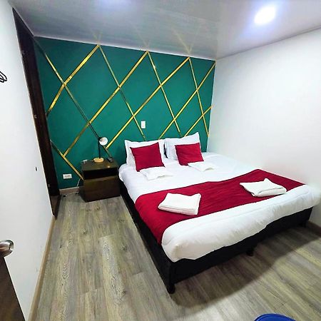 Hotel Kristal Ferial Bogotá Zewnętrze zdjęcie