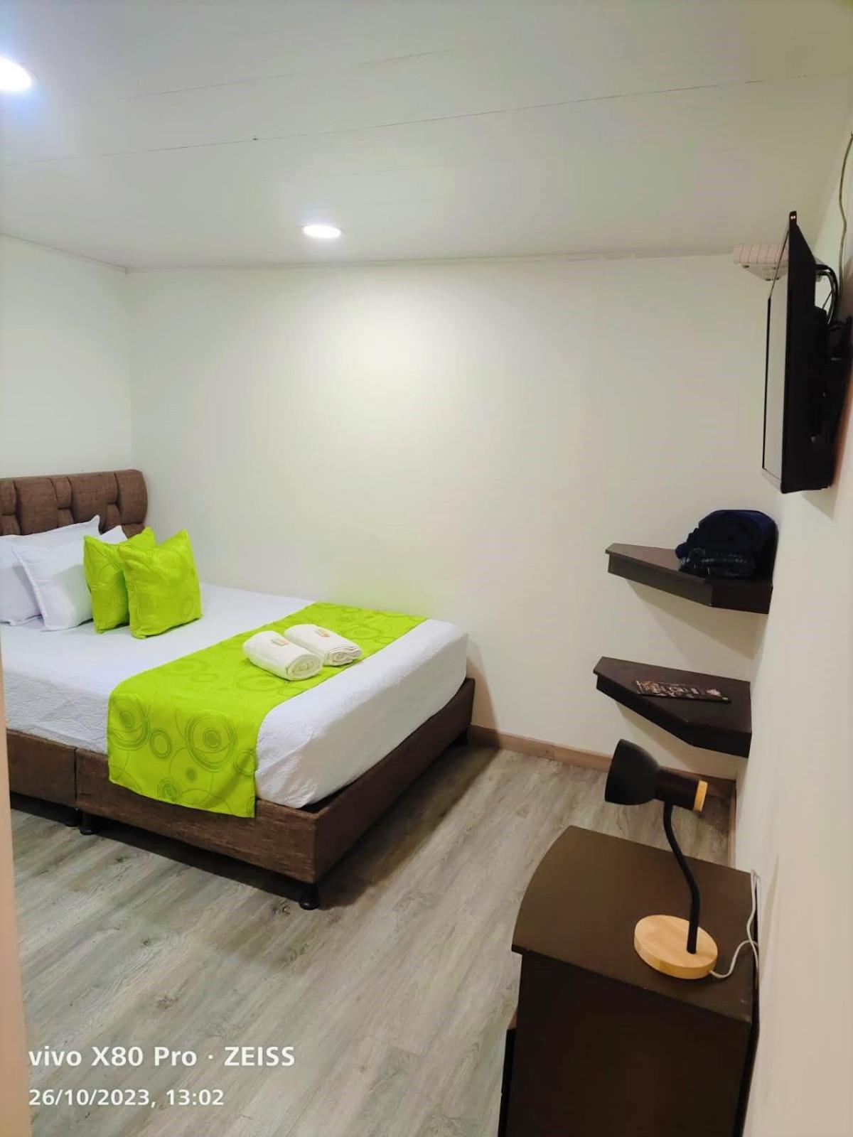 Hotel Kristal Ferial Bogotá Zewnętrze zdjęcie