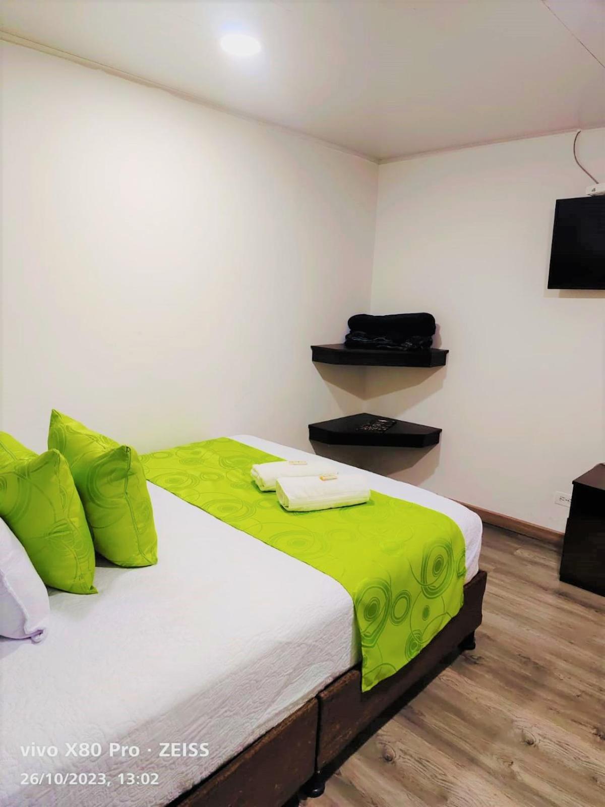 Hotel Kristal Ferial Bogotá Zewnętrze zdjęcie