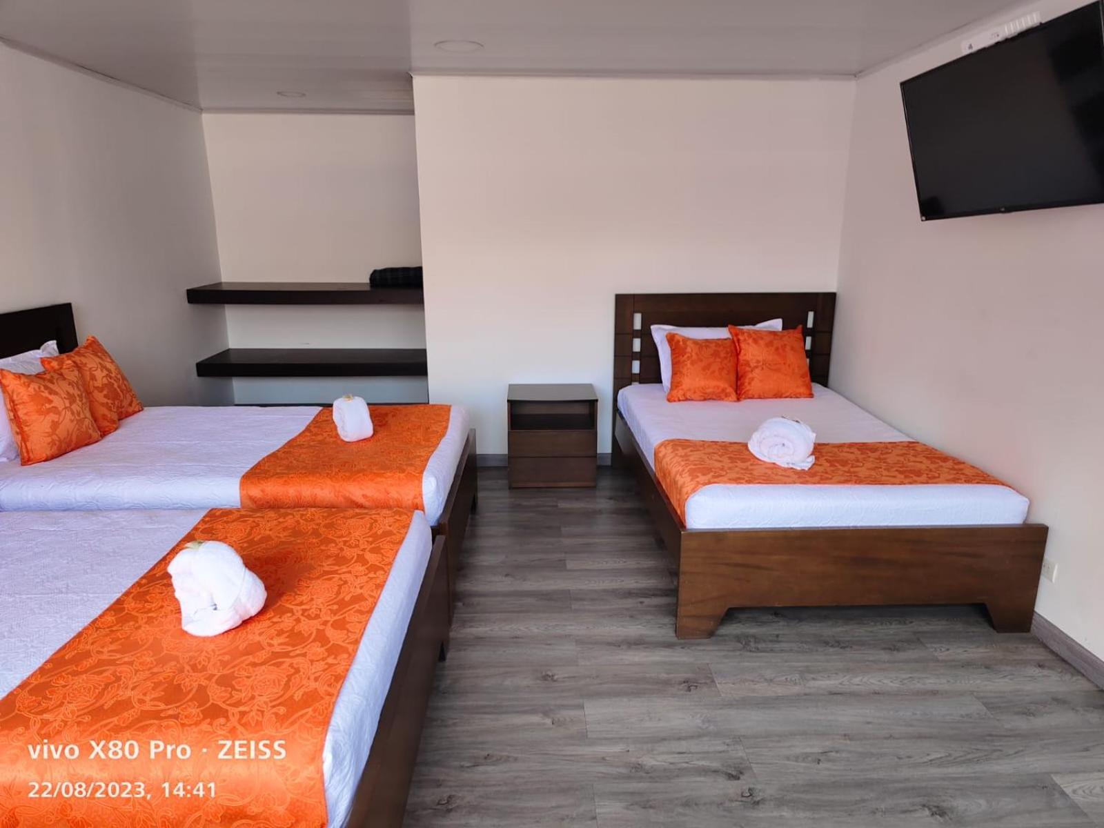 Hotel Kristal Ferial Bogotá Zewnętrze zdjęcie