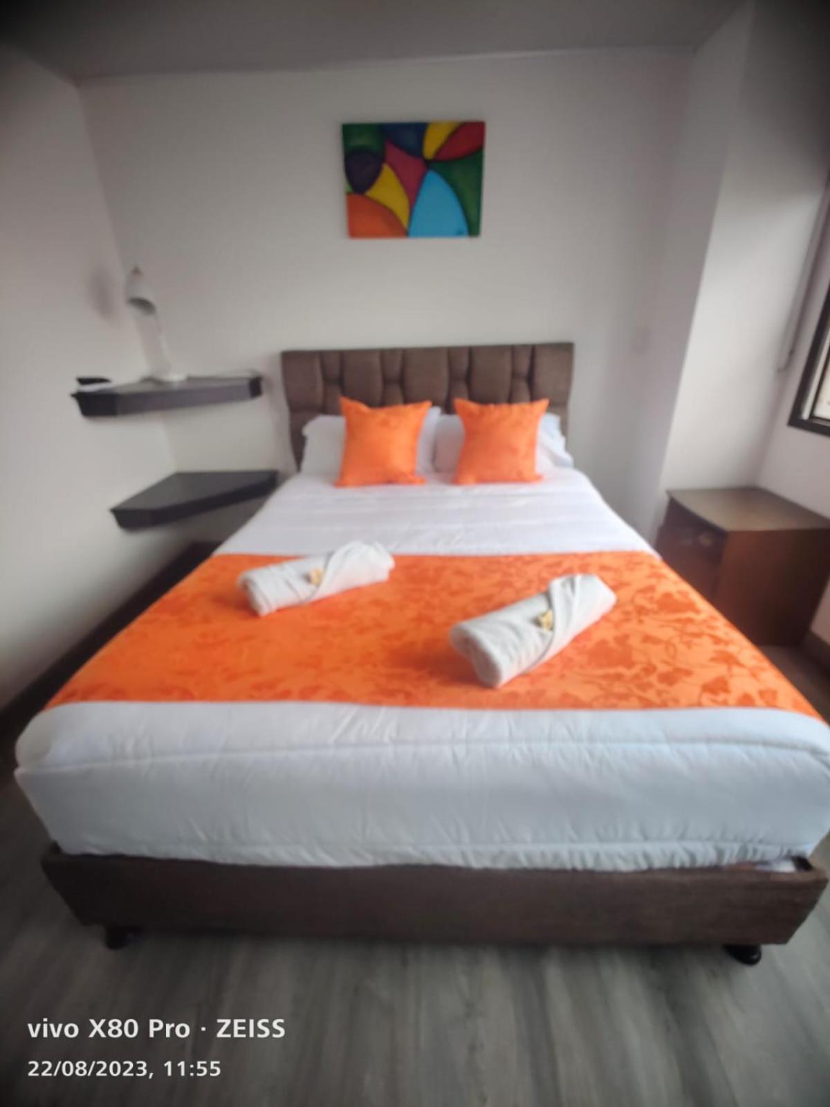 Hotel Kristal Ferial Bogotá Zewnętrze zdjęcie